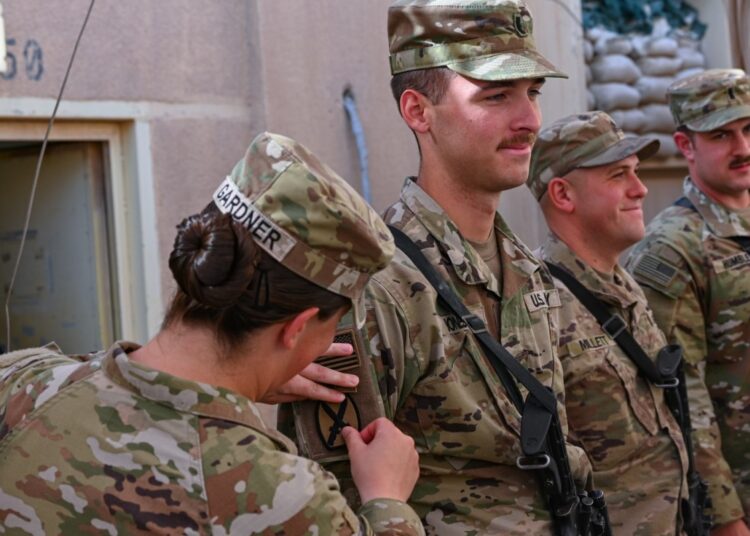 Army broadens eligibility for combat patches
